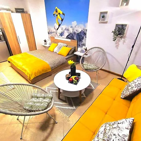 Studio Jump To With Spa Included בנסקו