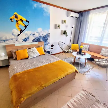 Studio Jump To With Spa Included